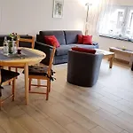 Dom wakacyjny In With Barbecue Moselkern